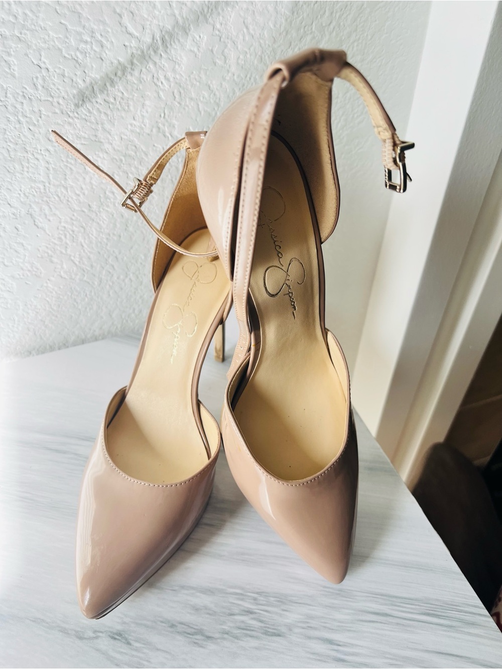 Jessica Simpson Nude Patent Pointed-Toe Ankle-Strap Pumps Sz 9 Classy Romantic